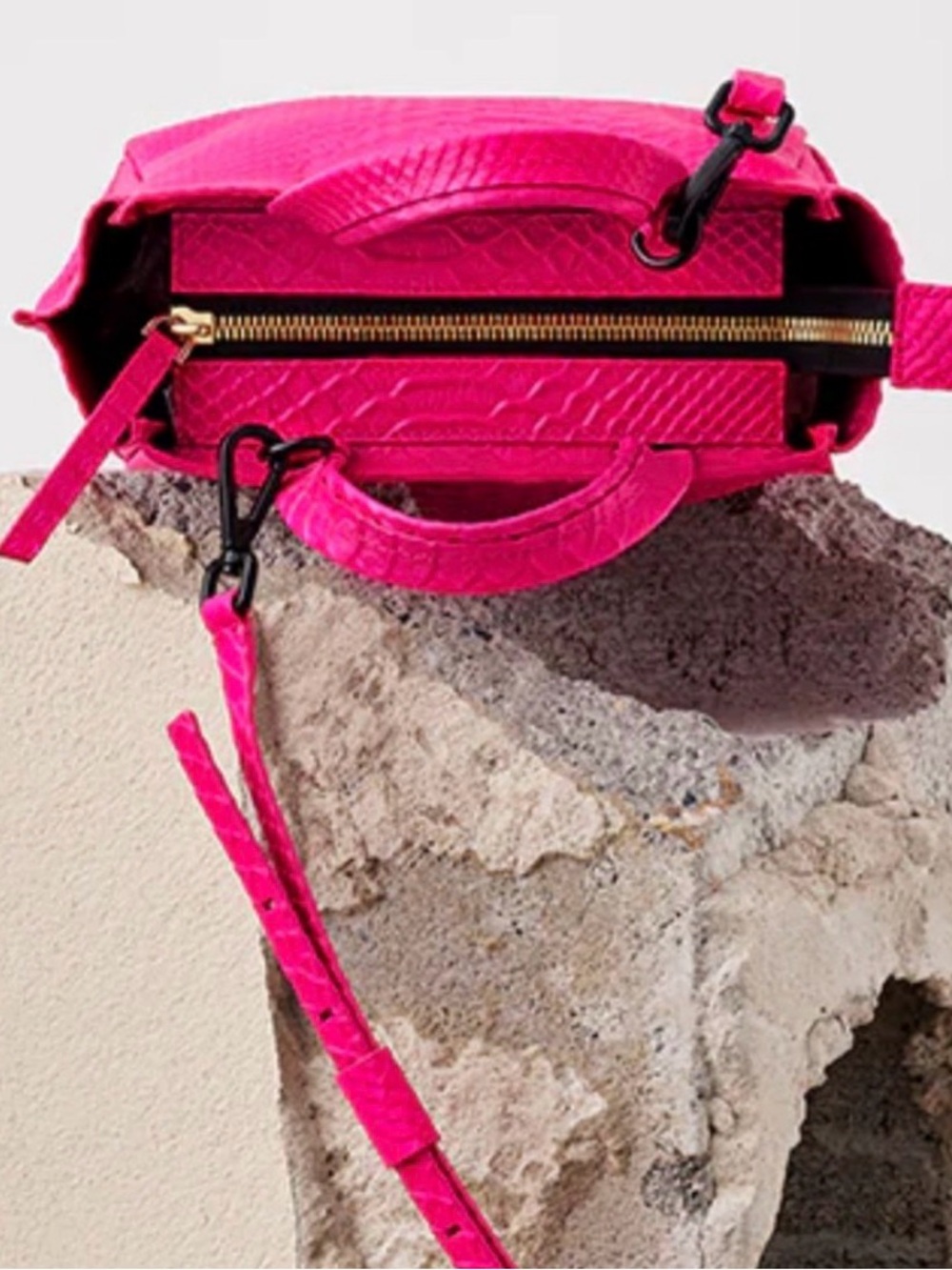 NWT Ampersand as Apostrophe Genuine Leather Micro Tote in Neon Pink Python - Picture 3 of 9